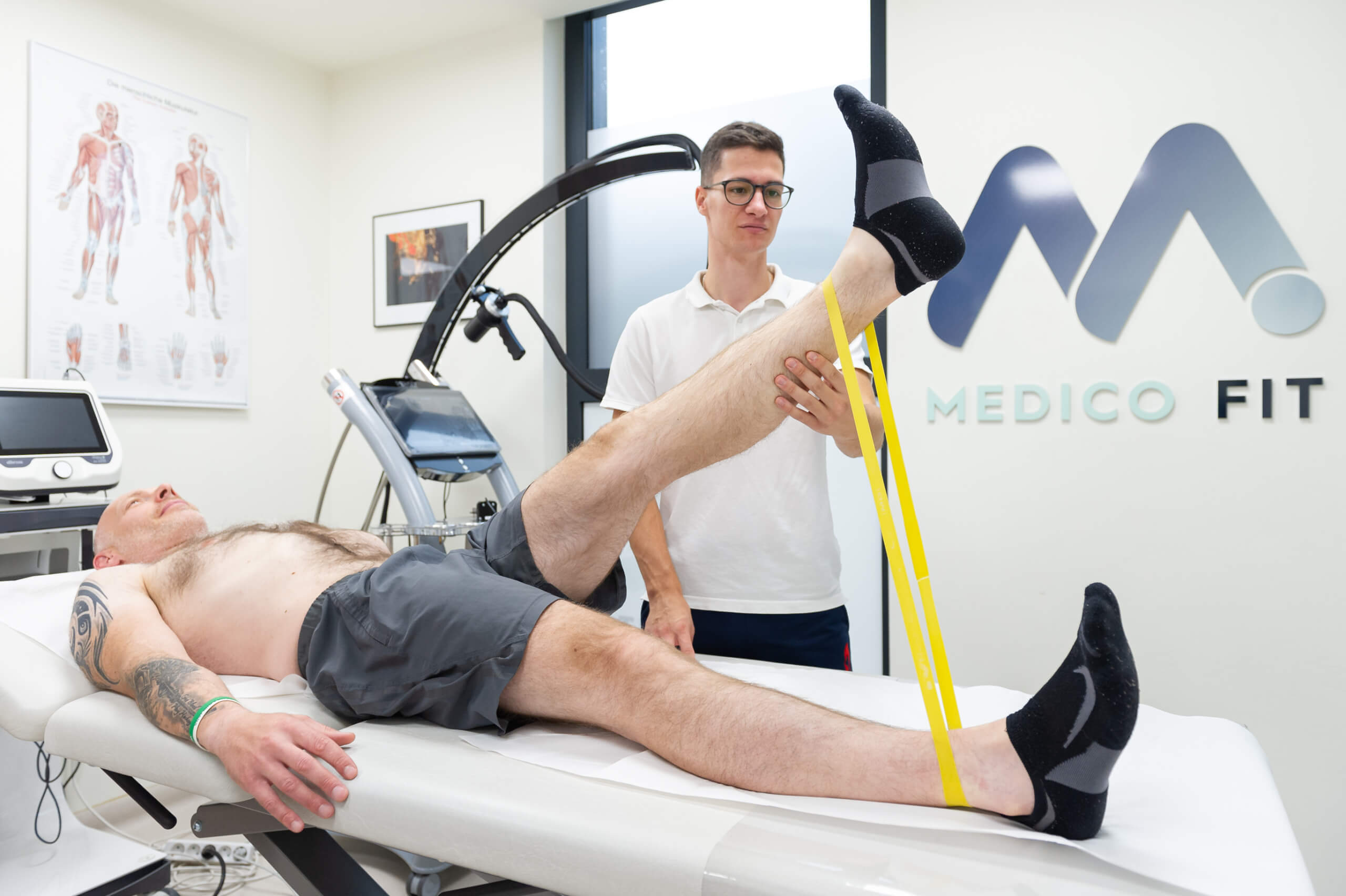 physioterapy using elastic bands