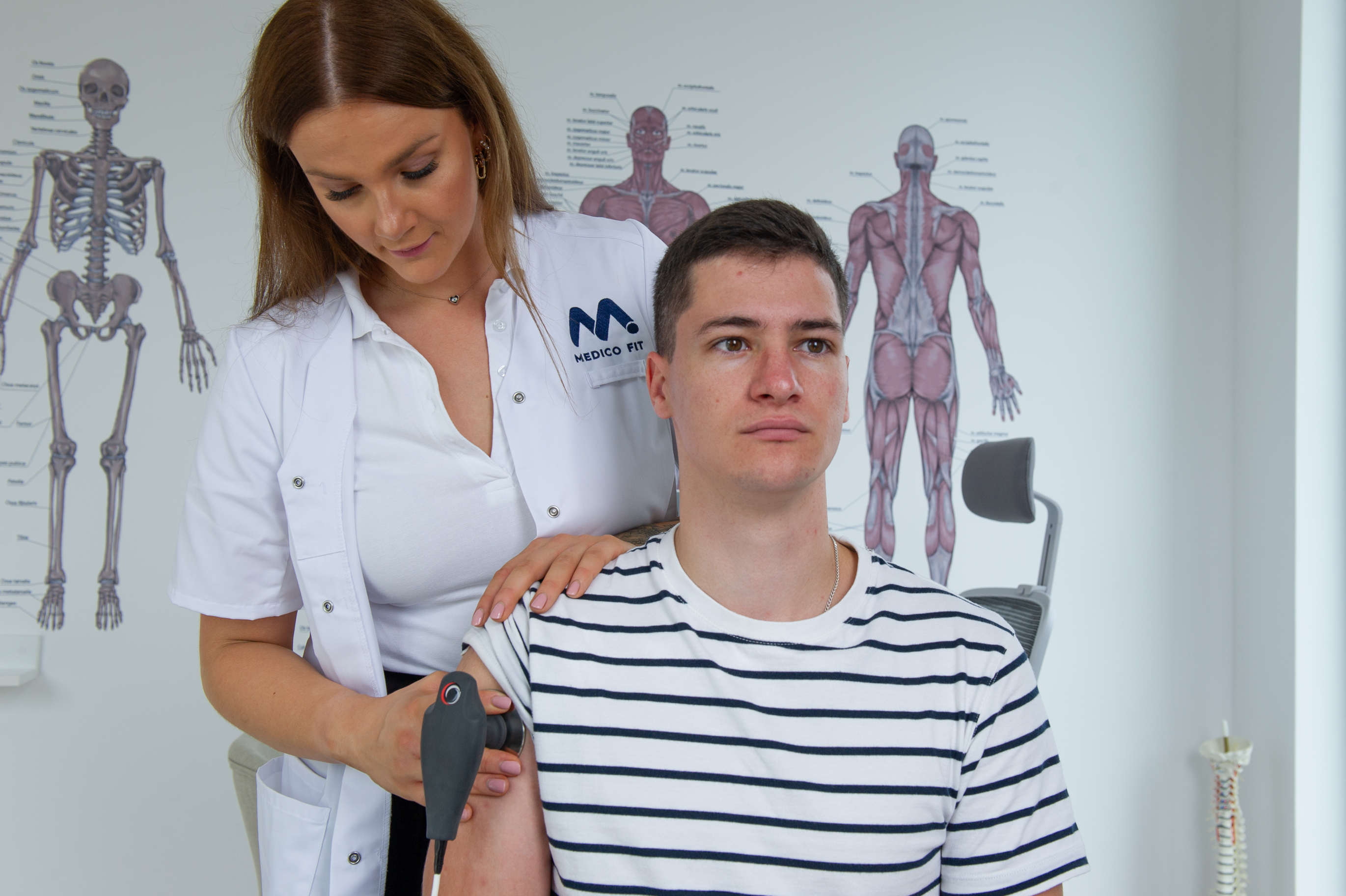 odpravljanje bolečin v rami s TECAR terapijo