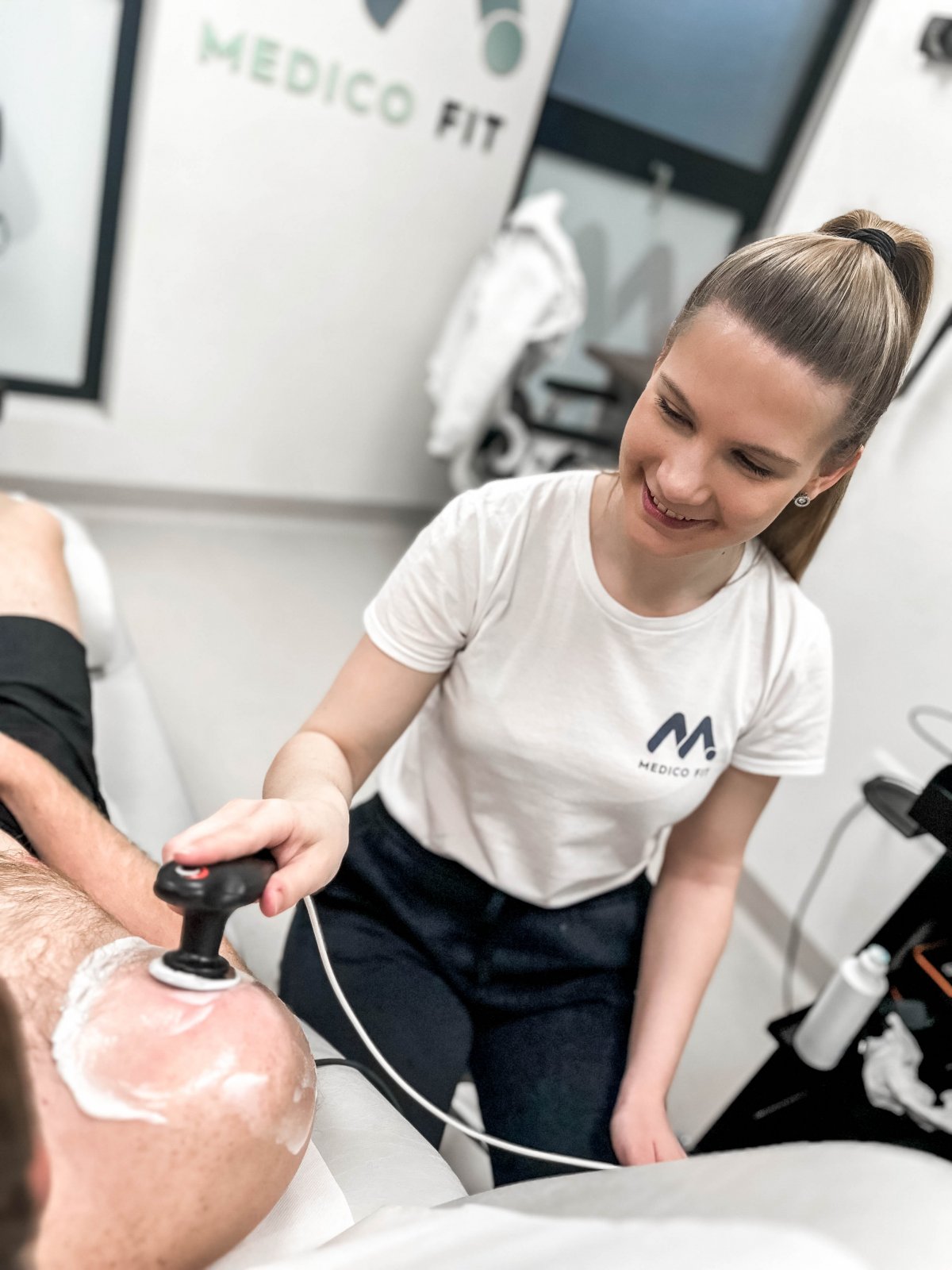 sodobno fizioterapevtsko zdravljenje s ramena