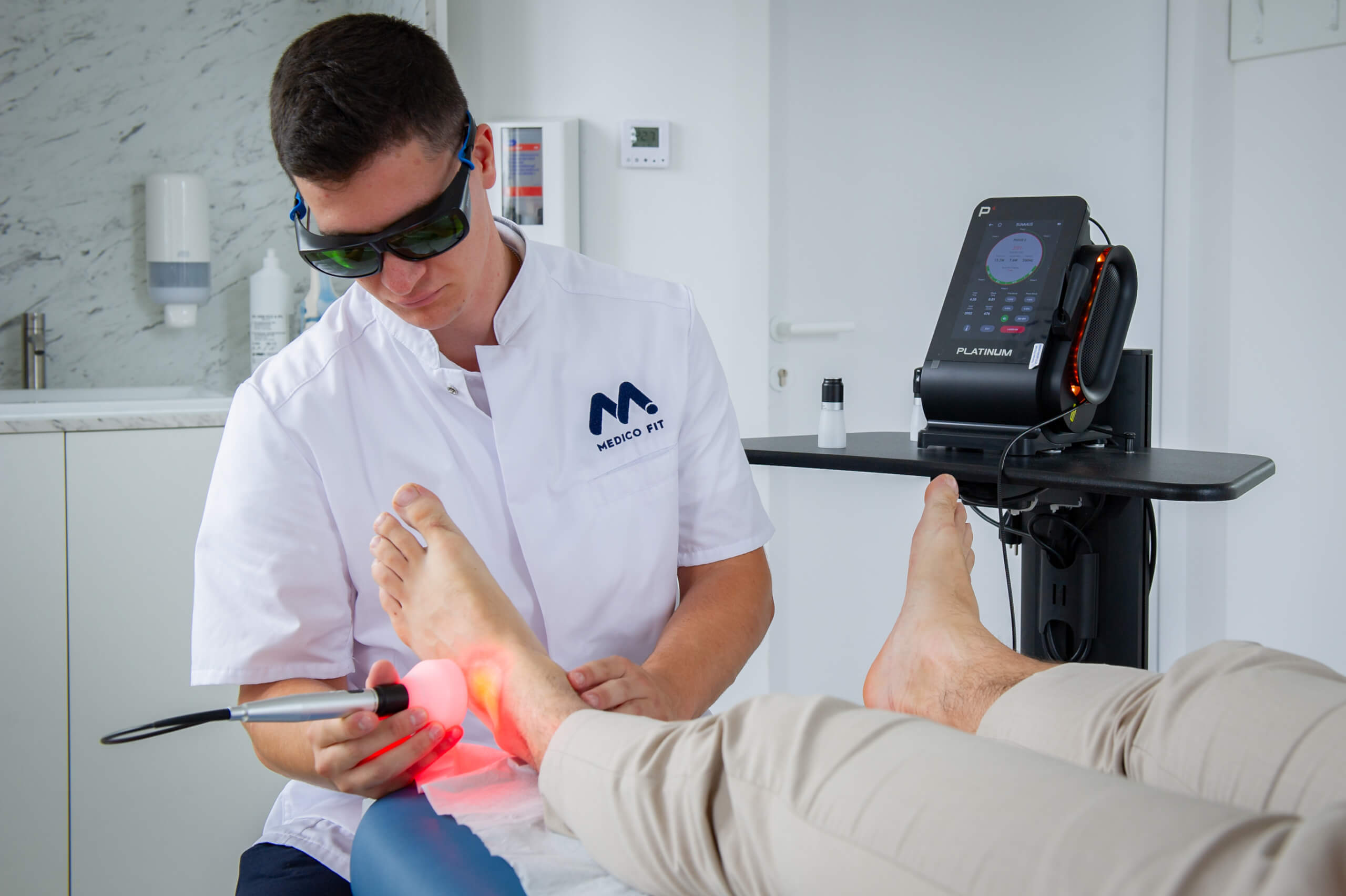 fizioterapija za zmanjšanje otekline v rehabilitaciji gležnja