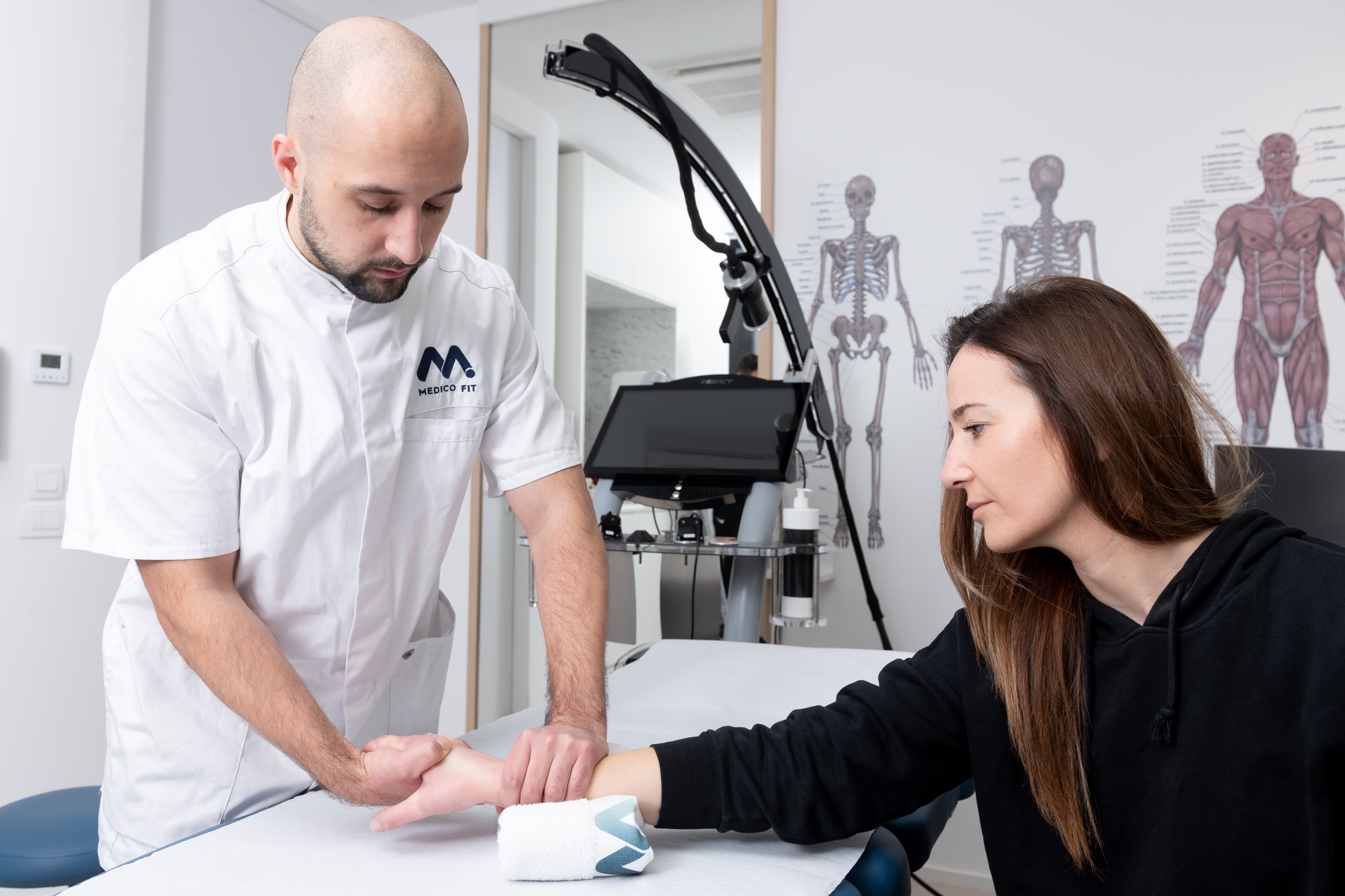 izvidi dlani in prsti