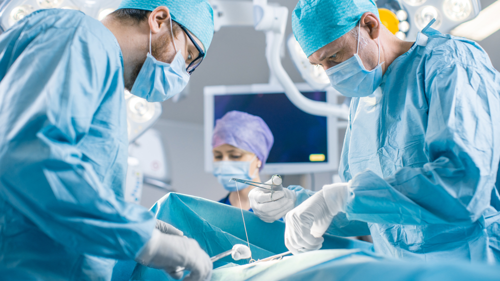 Poškodba živca pri operaciji - nevropatska bolečina zahteva zdravljenje!