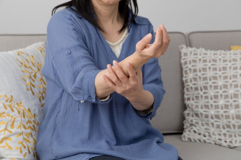 Sindrom torakalnega izhoda - simptomi in zdravljenje