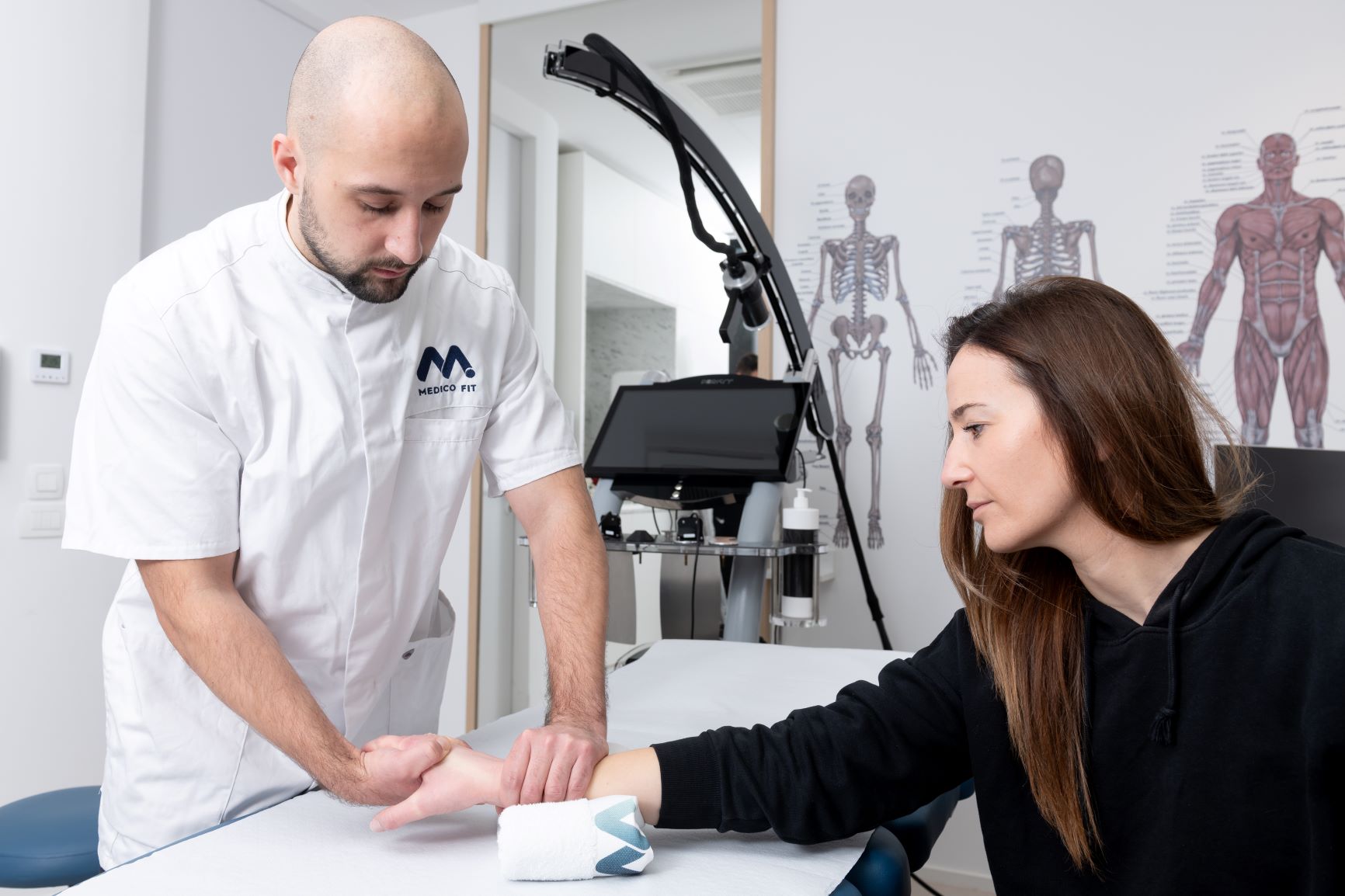 Medicofit fizioterapija na napotnico manualna terapija